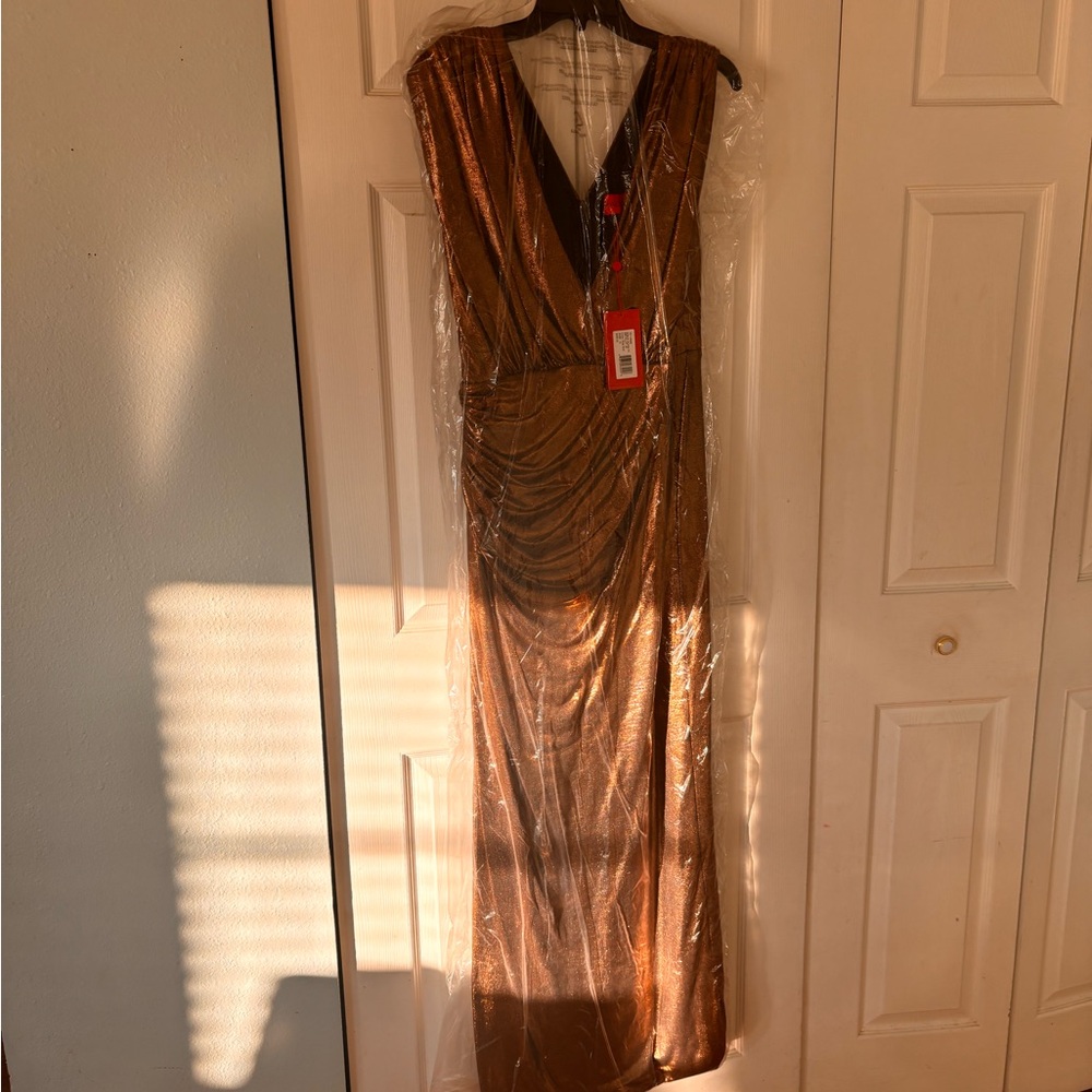 Gorgeous metallic bronze Mother of the Groom gown!Pictures do not do it justice!